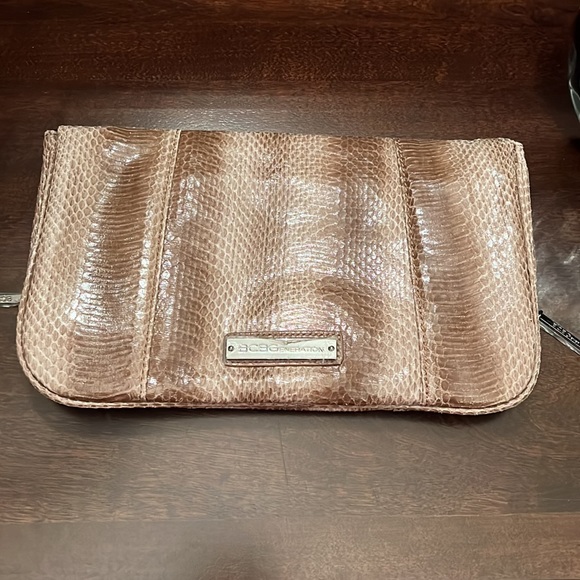 BCBGeneration Clutch - Picture 4 of 4